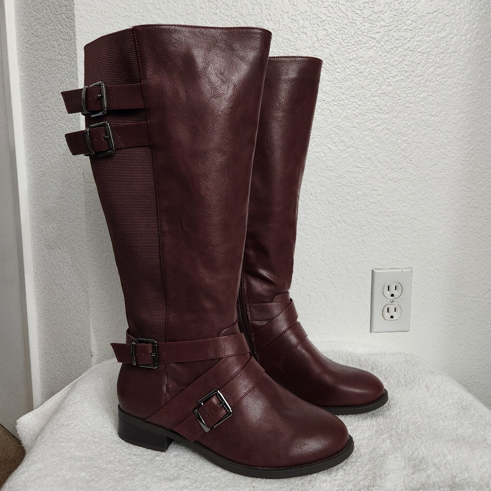 Torrid Buckle Detail Knee Boot Size 10